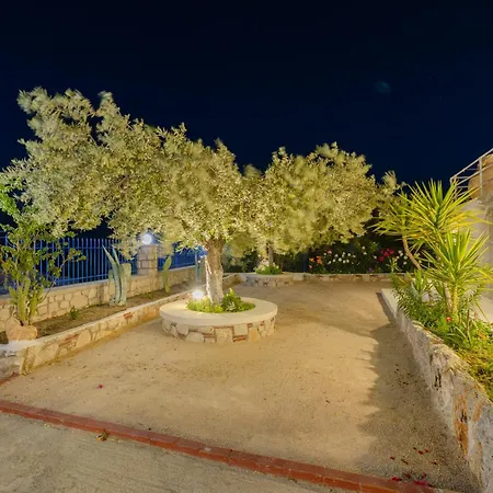 Endless Blue Stegna Tatil Evi